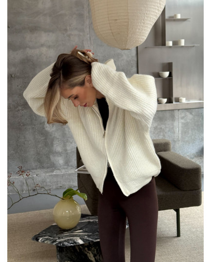 105 Кардиган в’язаний на блискавці