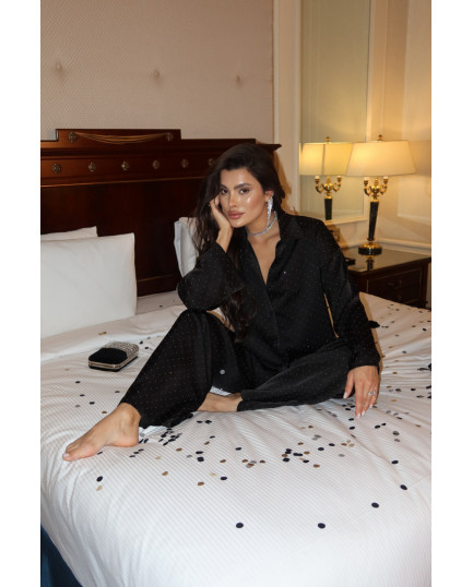 107 Домашній костюм зі стразами