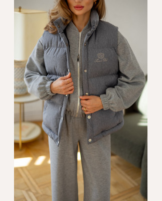 125 Жилет пуховий з вишивкою