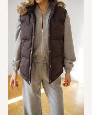 125 Жилет пуховий з вишивкою