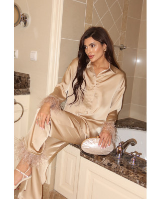 14 Вечірній сатиновий костюм із пір'ям 14 Вечірній сатиновий костюм із пір'ям