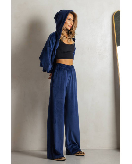 57 Велюровий Костюм із капюшоном з прямими штанами