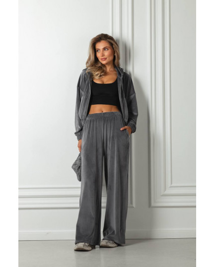 57 Велюровий Костюм із капюшоном з прямими штанами