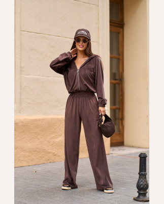 93 Спортивний костюм з велюра на затяжках з вишивкою