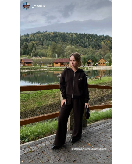 94 Спортивний костюм з трьохнитки з капюшоном та вишивкою