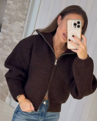 105 Кардиган в’язаний на блискавці