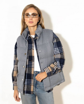 17/1 Жилетка пухова кашемірова на кнопках