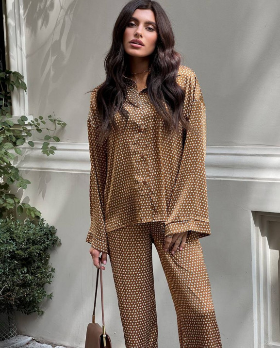 37 костюм шовковий зі штанами