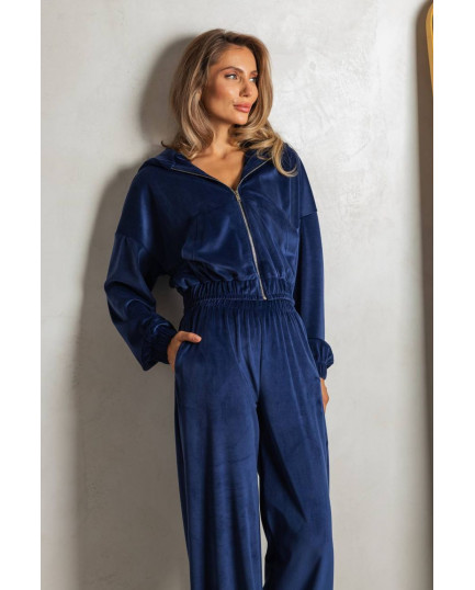 57 Велюровий Костюм із капюшоном з прямими штанами