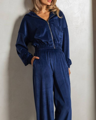 57 Велюровий Костюм із капюшоном з прямими штанами