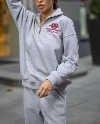 60 Спортивний костюм з короткою молнією з вишивкою