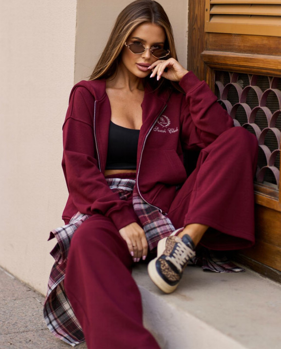 94 Спортивний костюм з трьохнитки з капюшоном та вишивкою