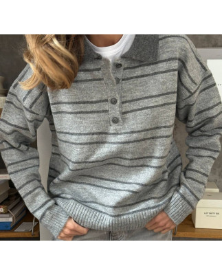 113 Світер в’язаний з маленькою смужкою 113 Світер в’язаний з маленькою смужкою