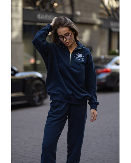 60 Спортивний костюм з короткою молнією з вишивкою