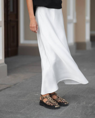 35 спідниця міді сатинова