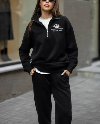 60 Спортивний костюм з короткою молнією з вишивкою