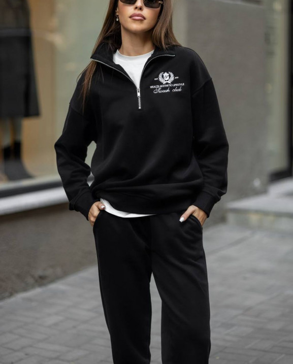 60 Спортивний костюм з короткою молнією з вишивкою