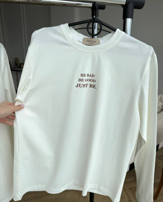 71 лонгслів молочний be bad be good