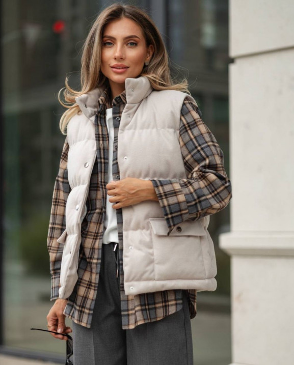 17/1 Жилетка пухова кашемірова на кнопках