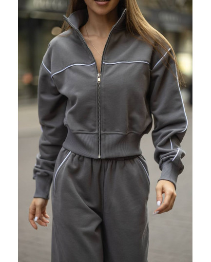 55 Костюм із трьохнитки з кантом