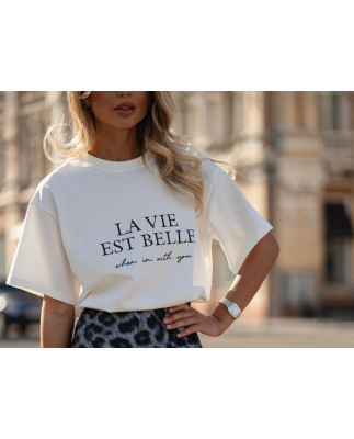 29 футболка молочна La vie est 29 футболка молочна La vie est